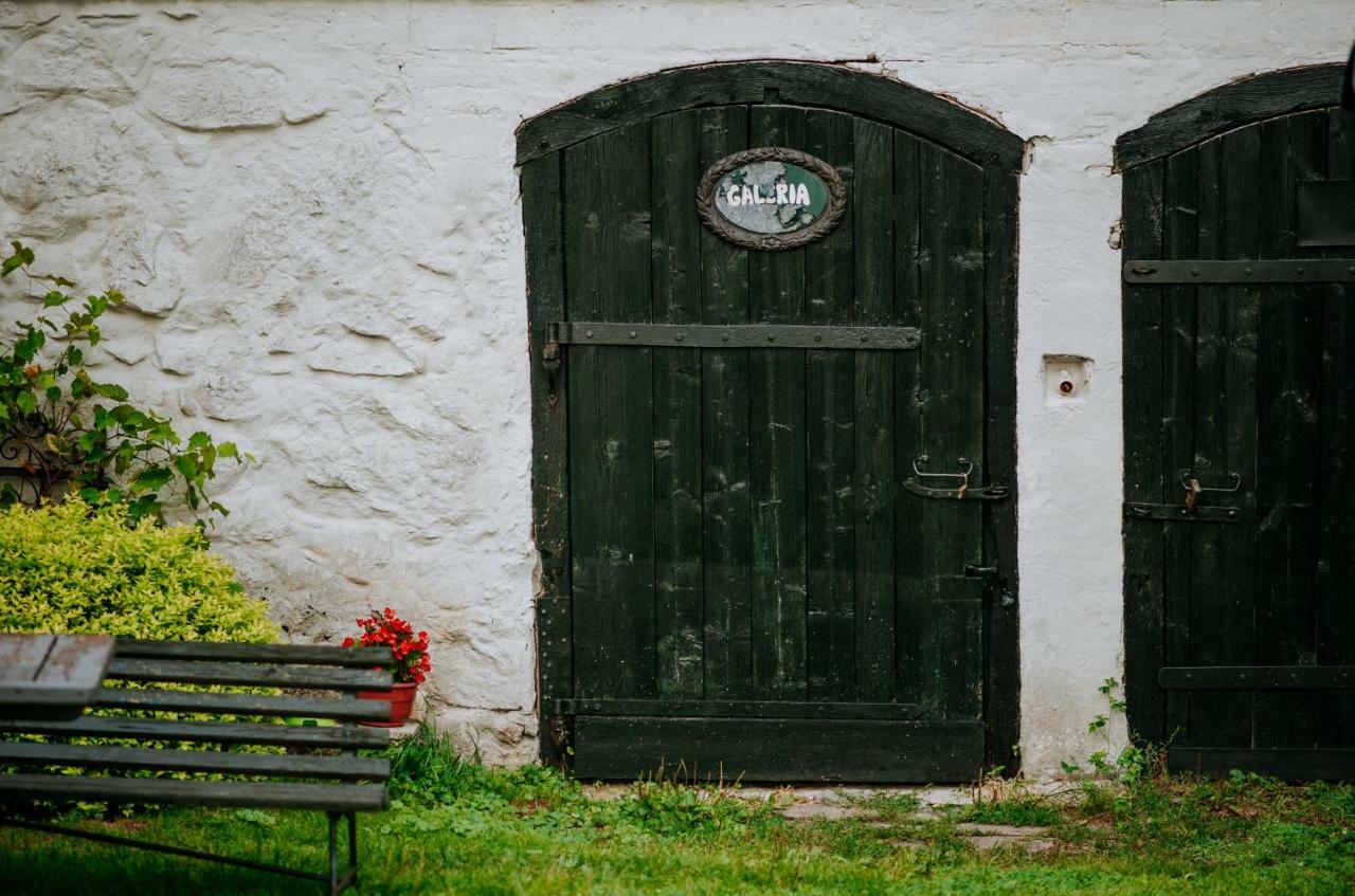 Vila Dwor Mulawki Exteriér fotografie